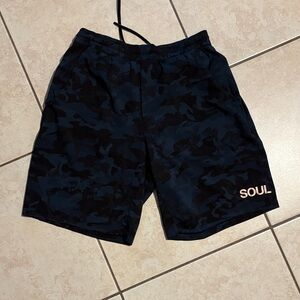 Men’s lululemon Camo Soul Cycle shorts